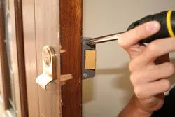 Locksmith Key Store Gaithersburg, MD 301-969-3226 - lock-opening